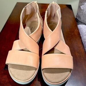 Clarks‎ Collection Women's Blush Pink Leather Criss Cross Zip Up Wedge Sandals